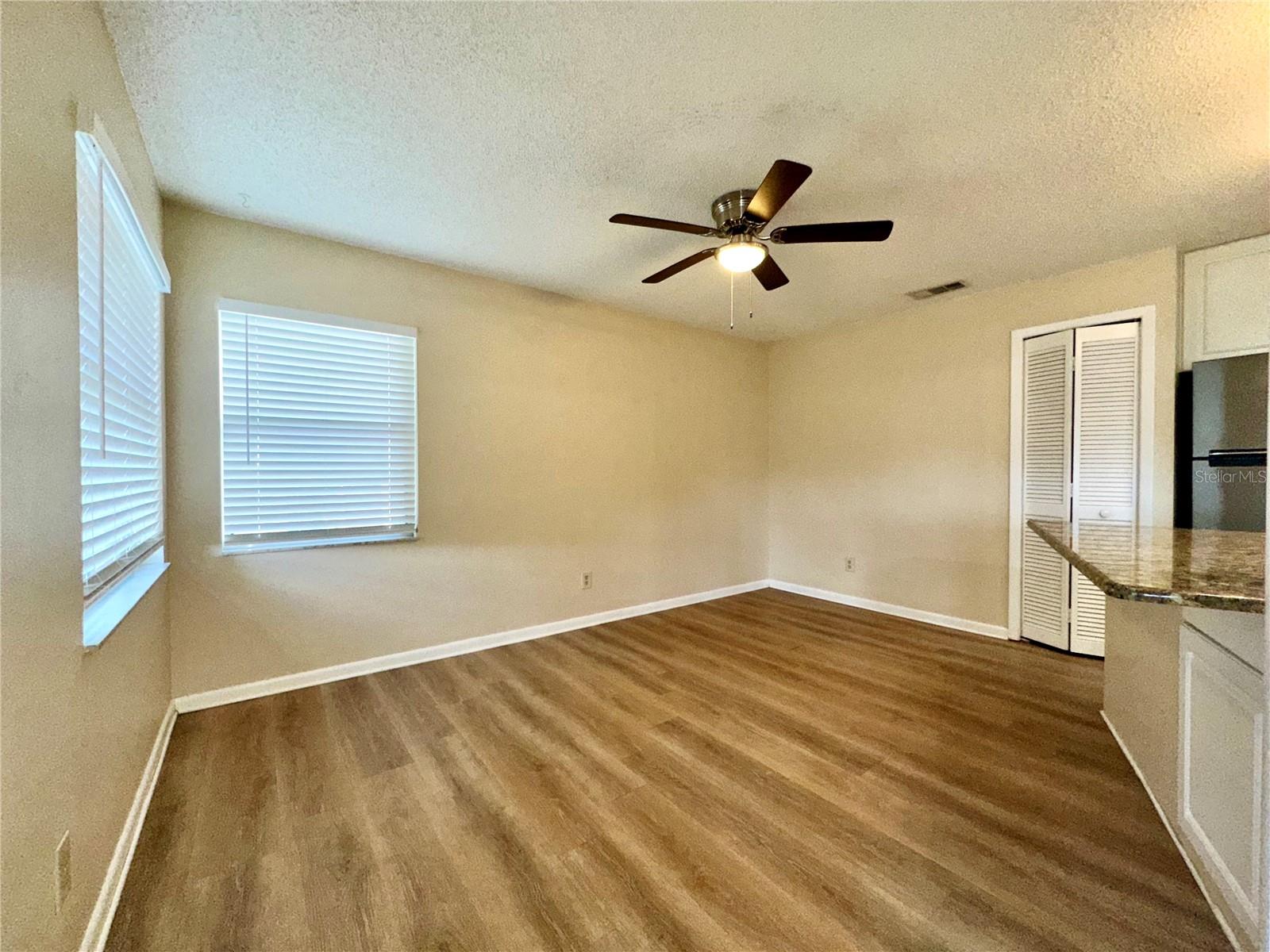 EMERALD LAKE COLONY UNIT 1 - Residential Lease