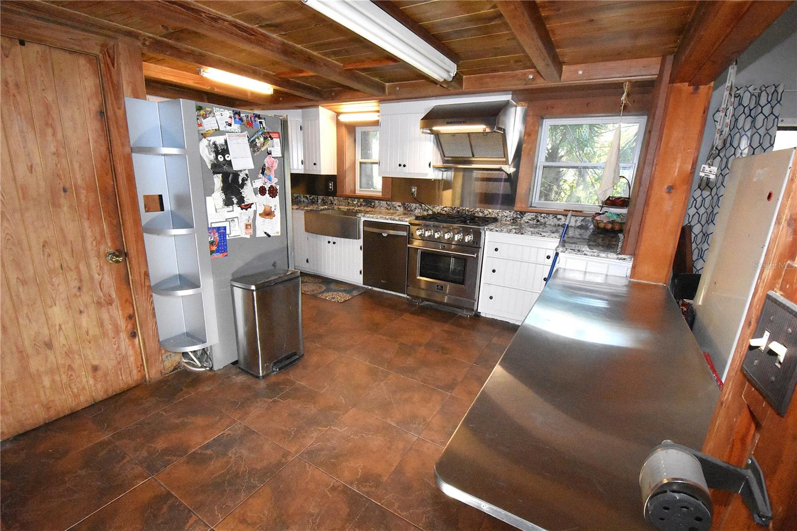 LEITNER TR E LEVY GRANT - Residential