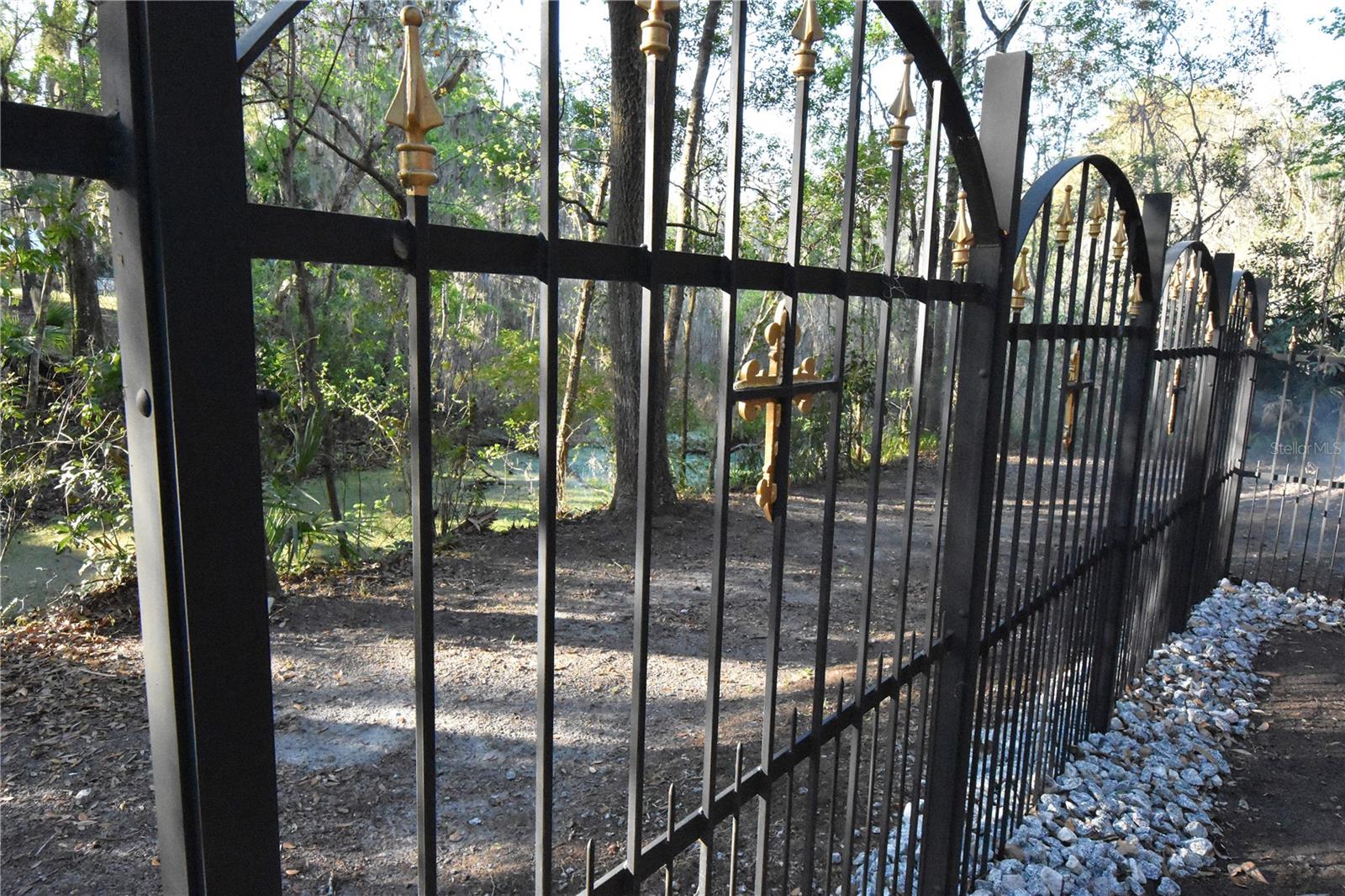 LEITNER TR E LEVY GRANT - Residential