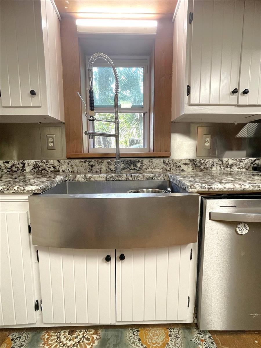 LEITNER TR E LEVY GRANT - Residential