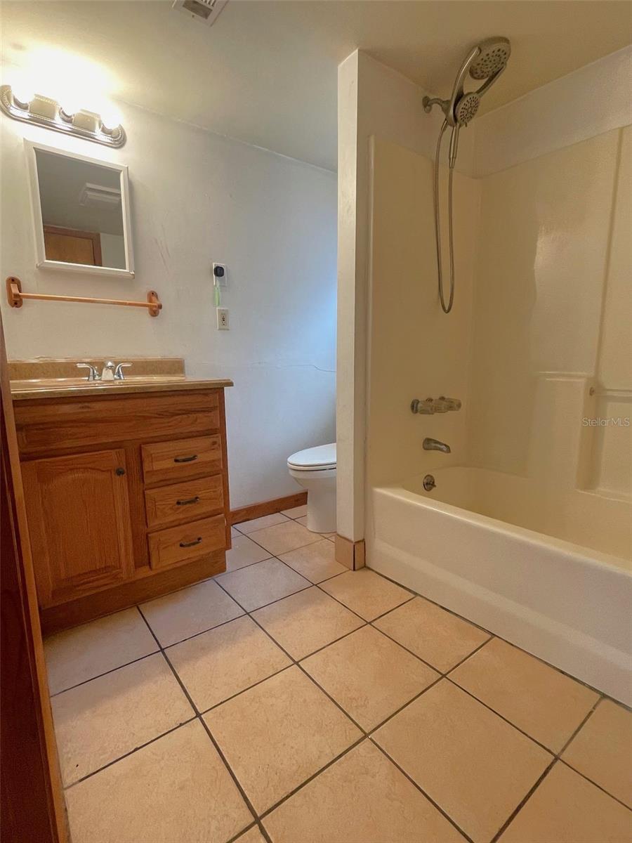 LEITNER TR E LEVY GRANT - Residential