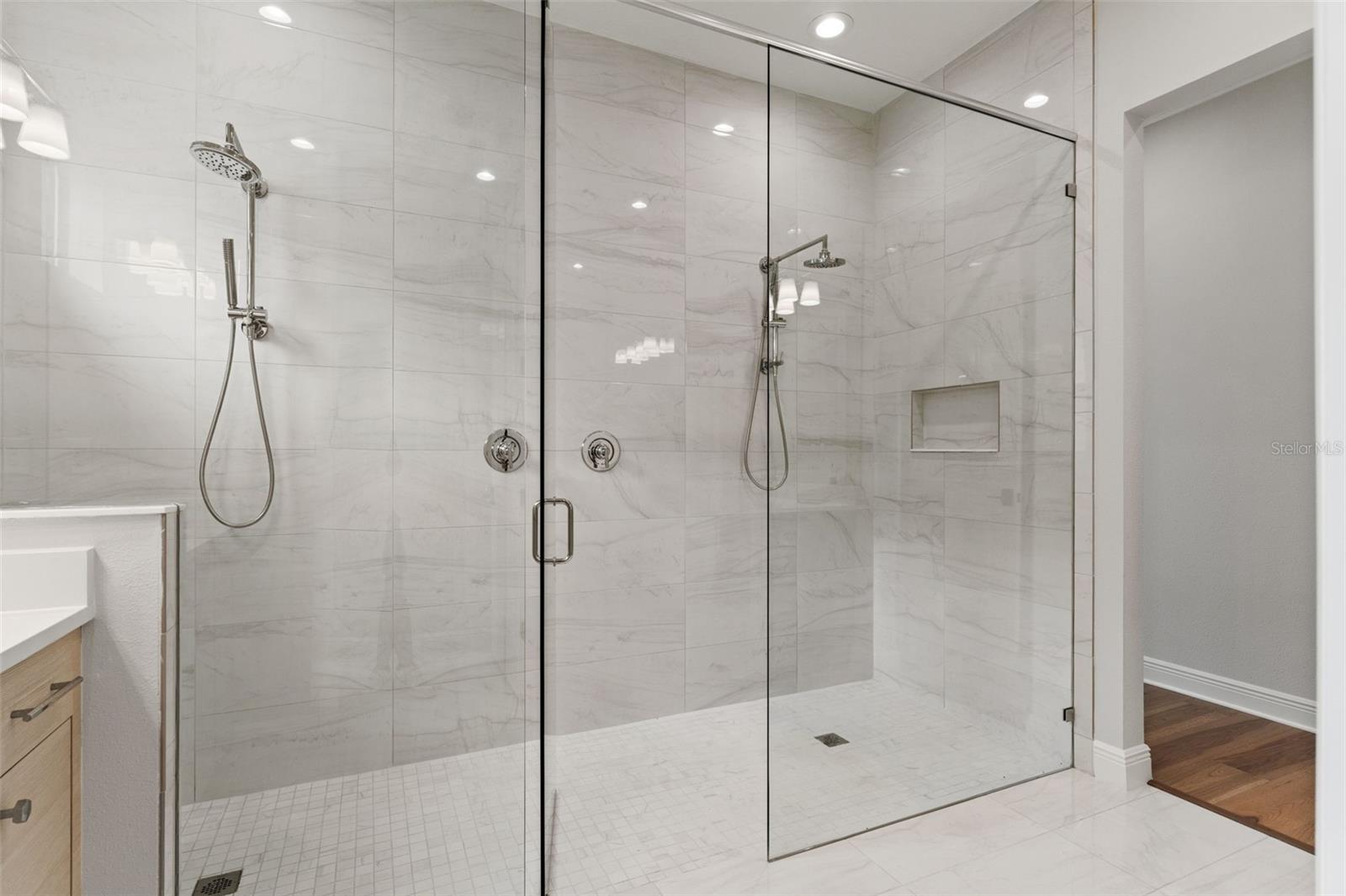 ARIA PHASE III - Residential