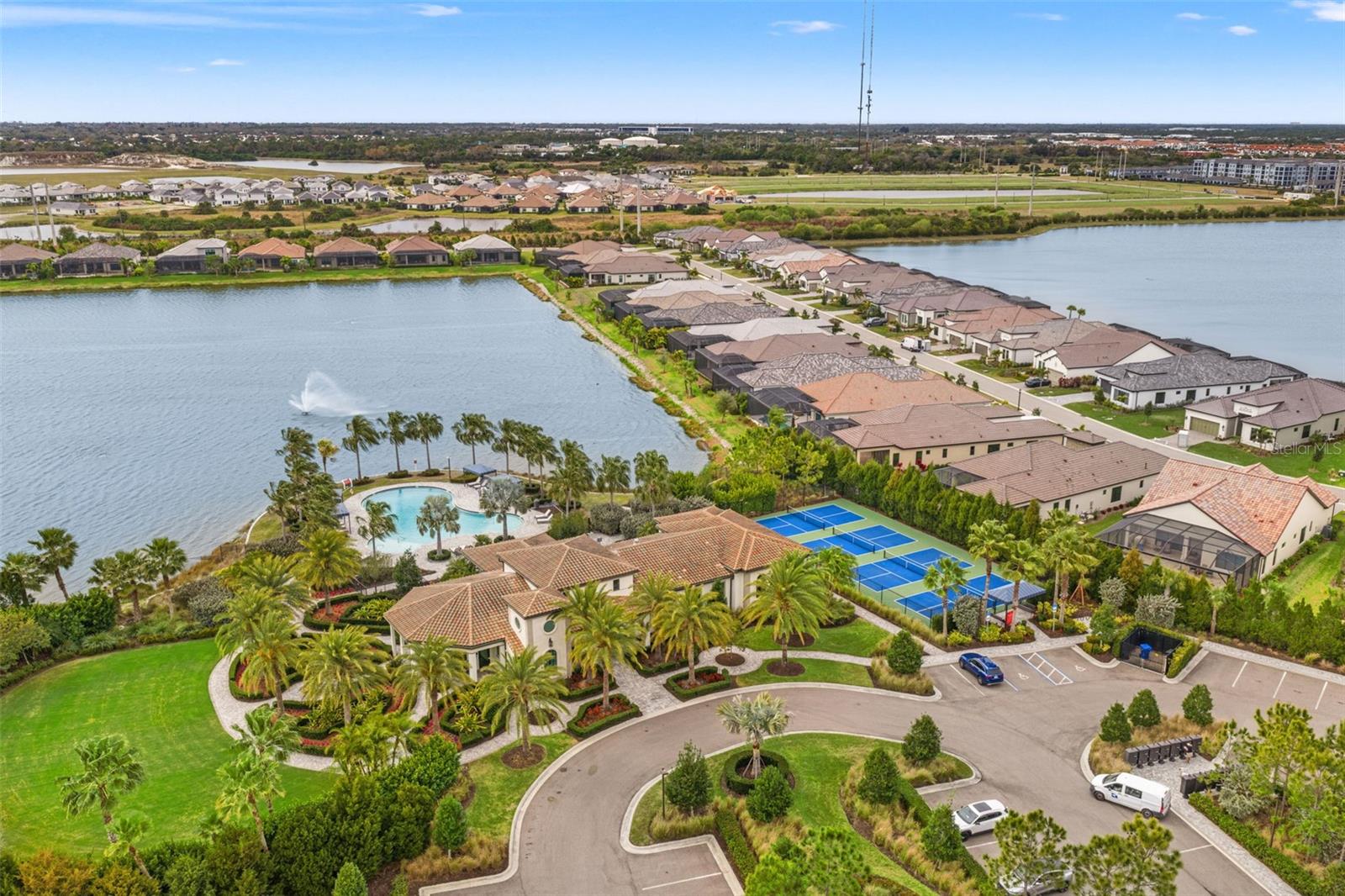 ARIA PHASE III - Residential