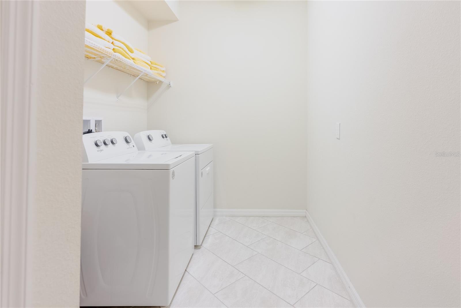 WINDSOR ISLAND RESIDENCE - Residential