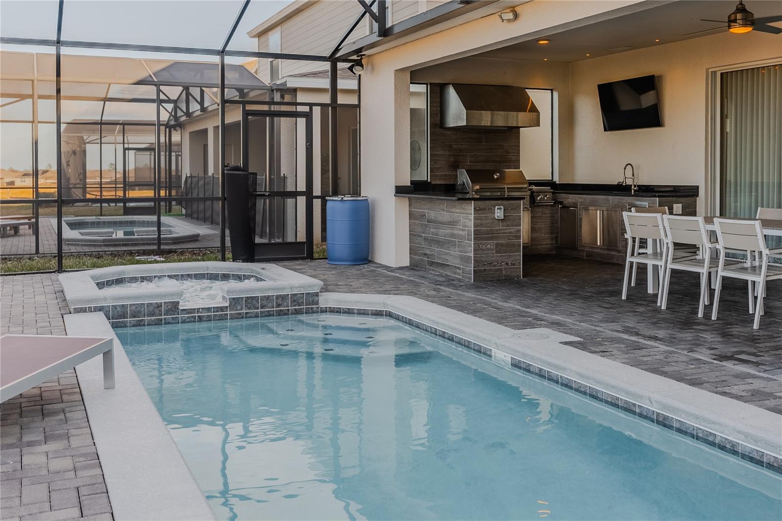 WINDSOR ISLAND RESIDENCE - Residential