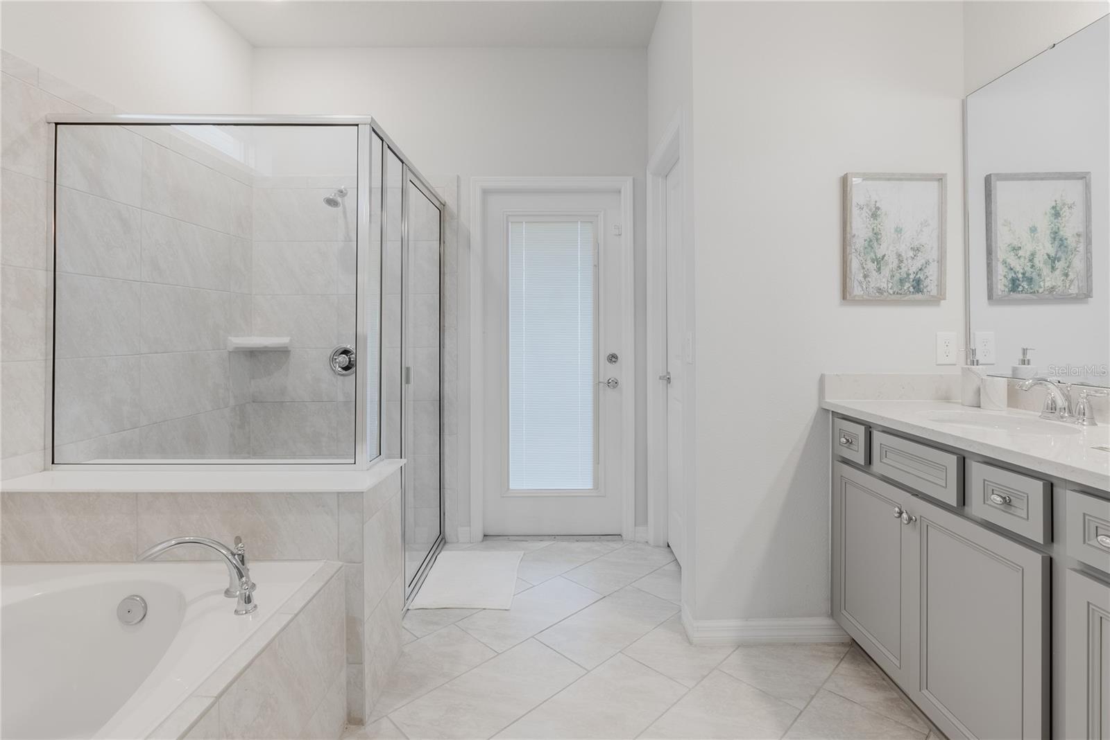 WINDSOR ISLAND RESIDENCE - Residential