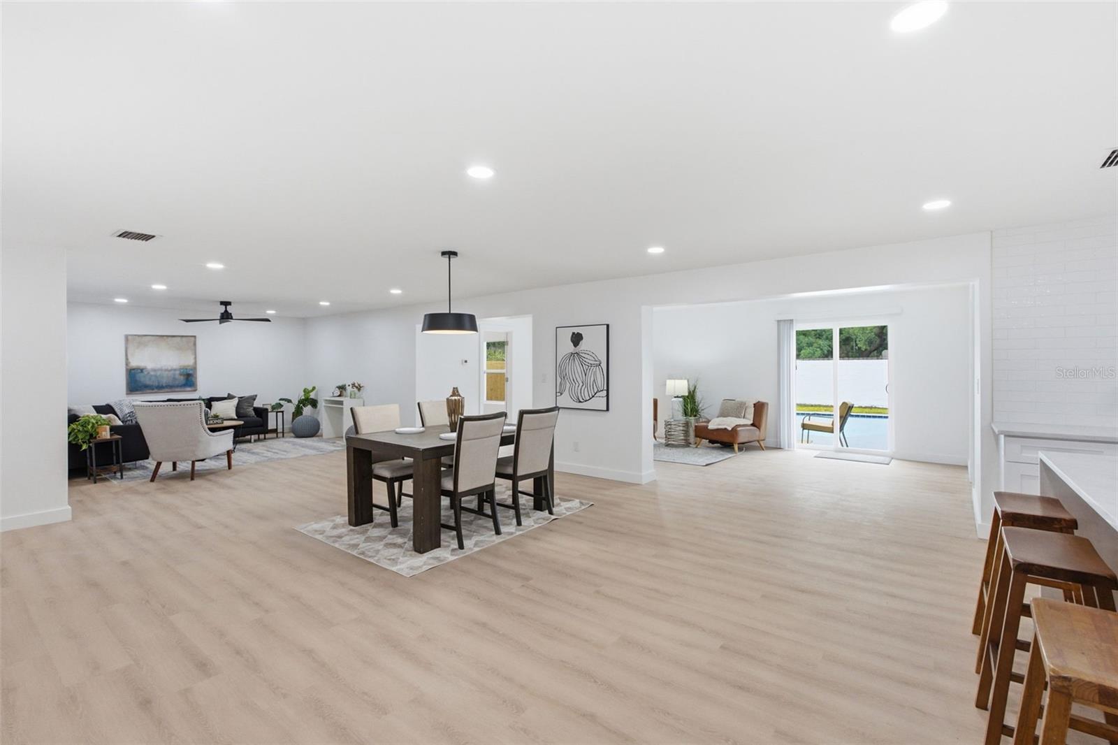 5106 OAKHAVEN LANE