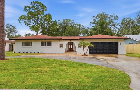 Photo of 5106 Oakhaven Lane, Tampa, FL 33617 (MLS # TB8530678)