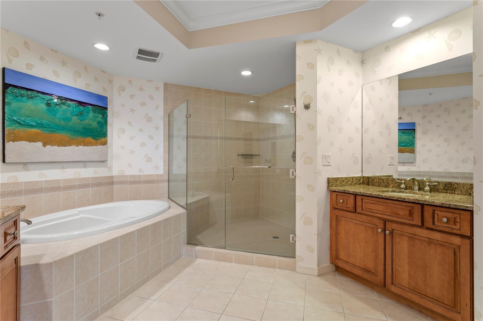 SERENO CONDO - Residential