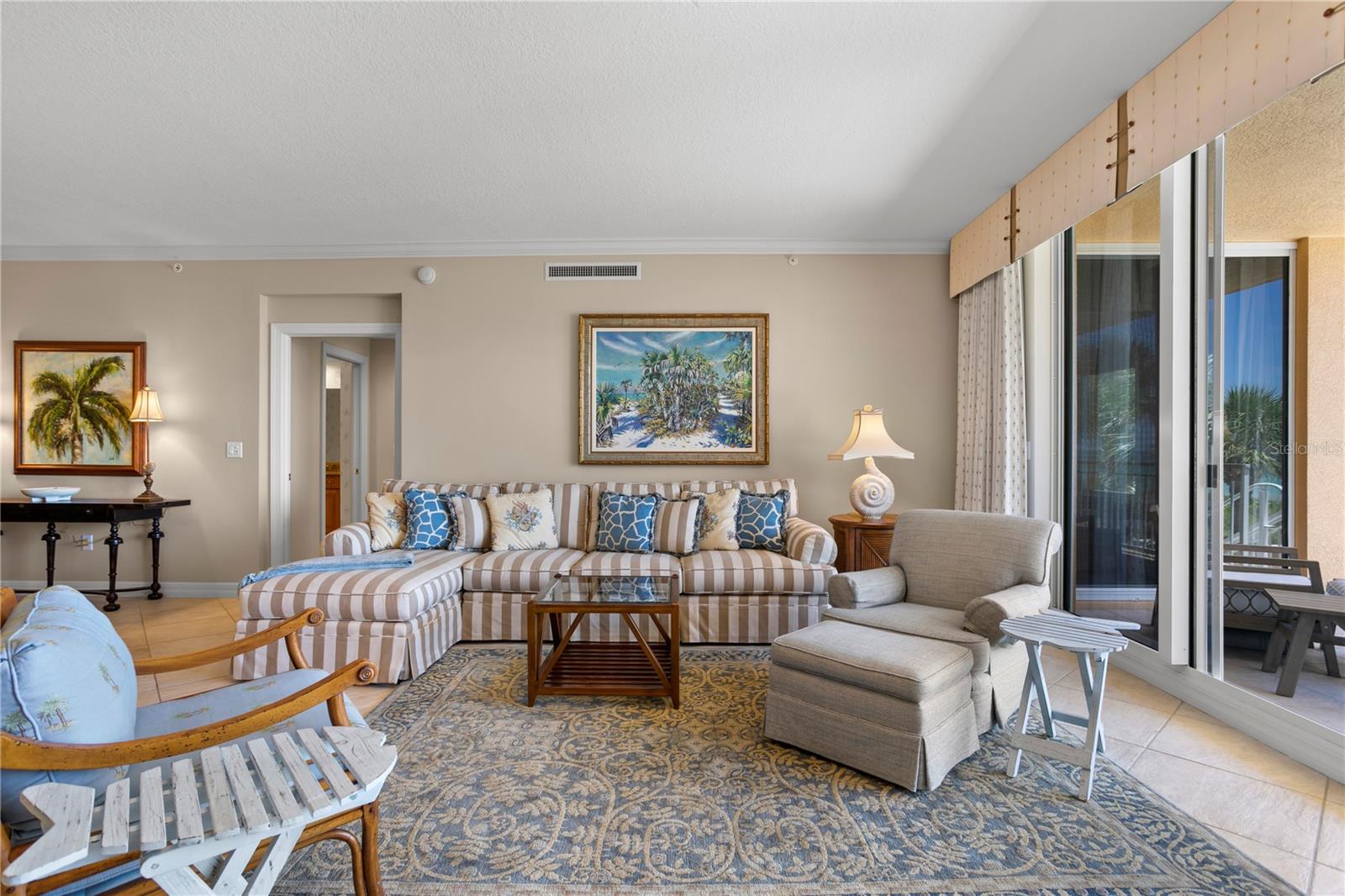 SERENO CONDO - Residential