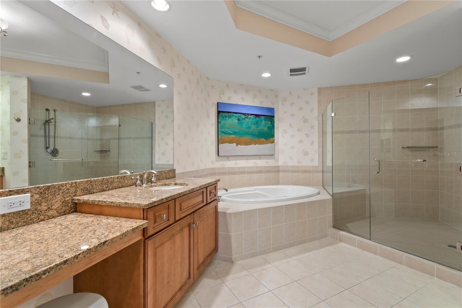 SERENO CONDO - Residential