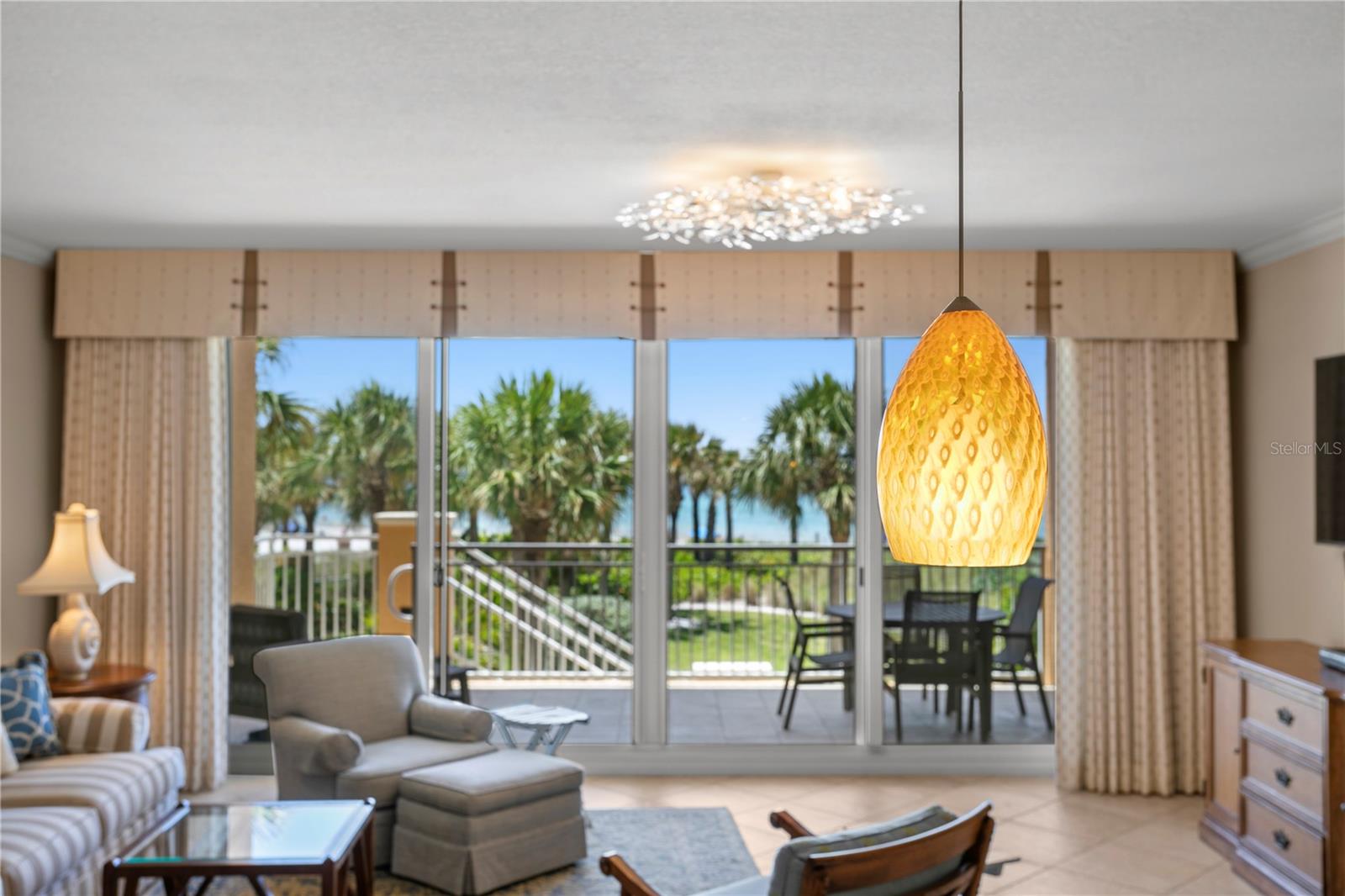 SERENO CONDO - Residential