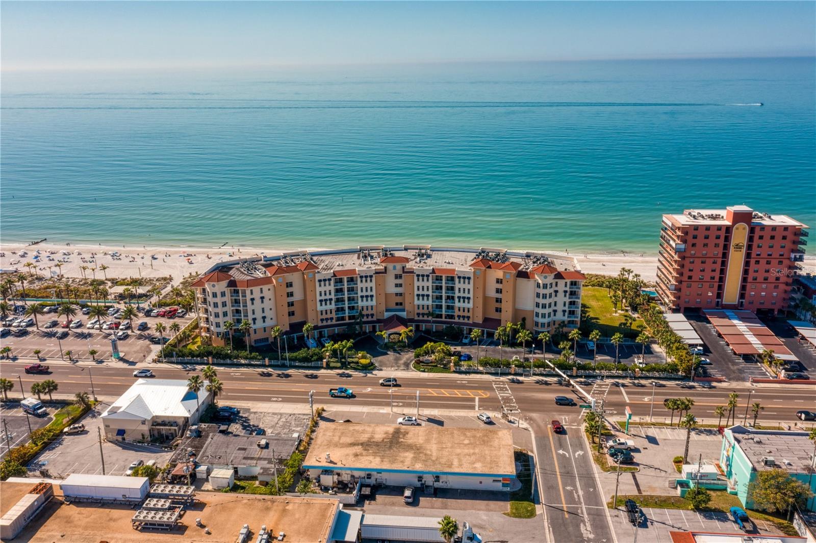 SERENO CONDO - Residential