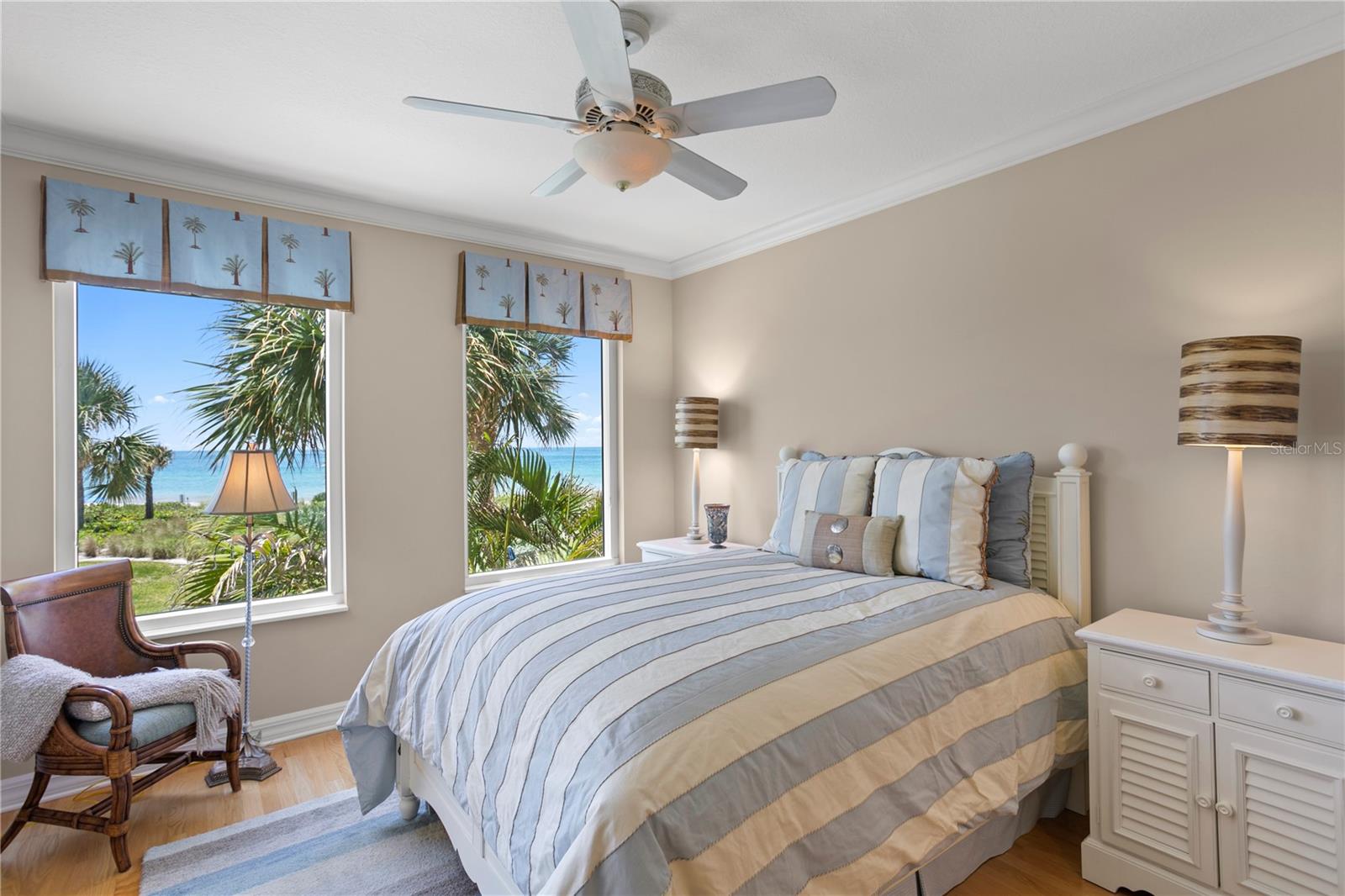 SERENO CONDO - Residential