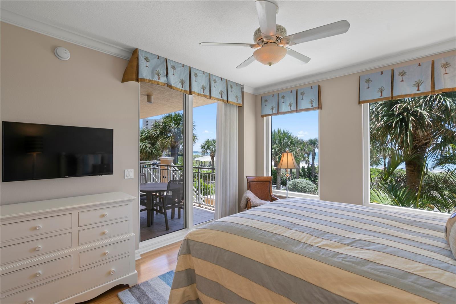 SERENO CONDO - Residential