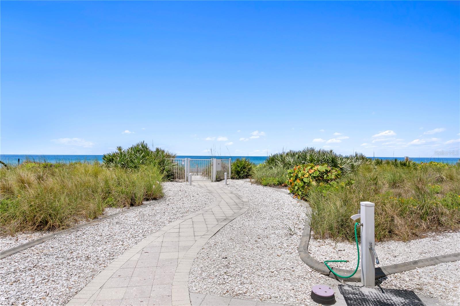 SERENO CONDO - Residential