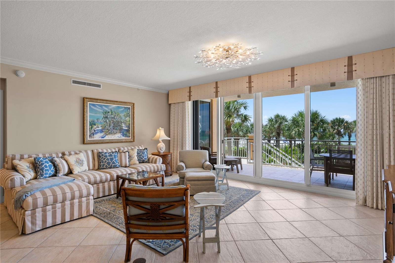 SERENO CONDO - Residential