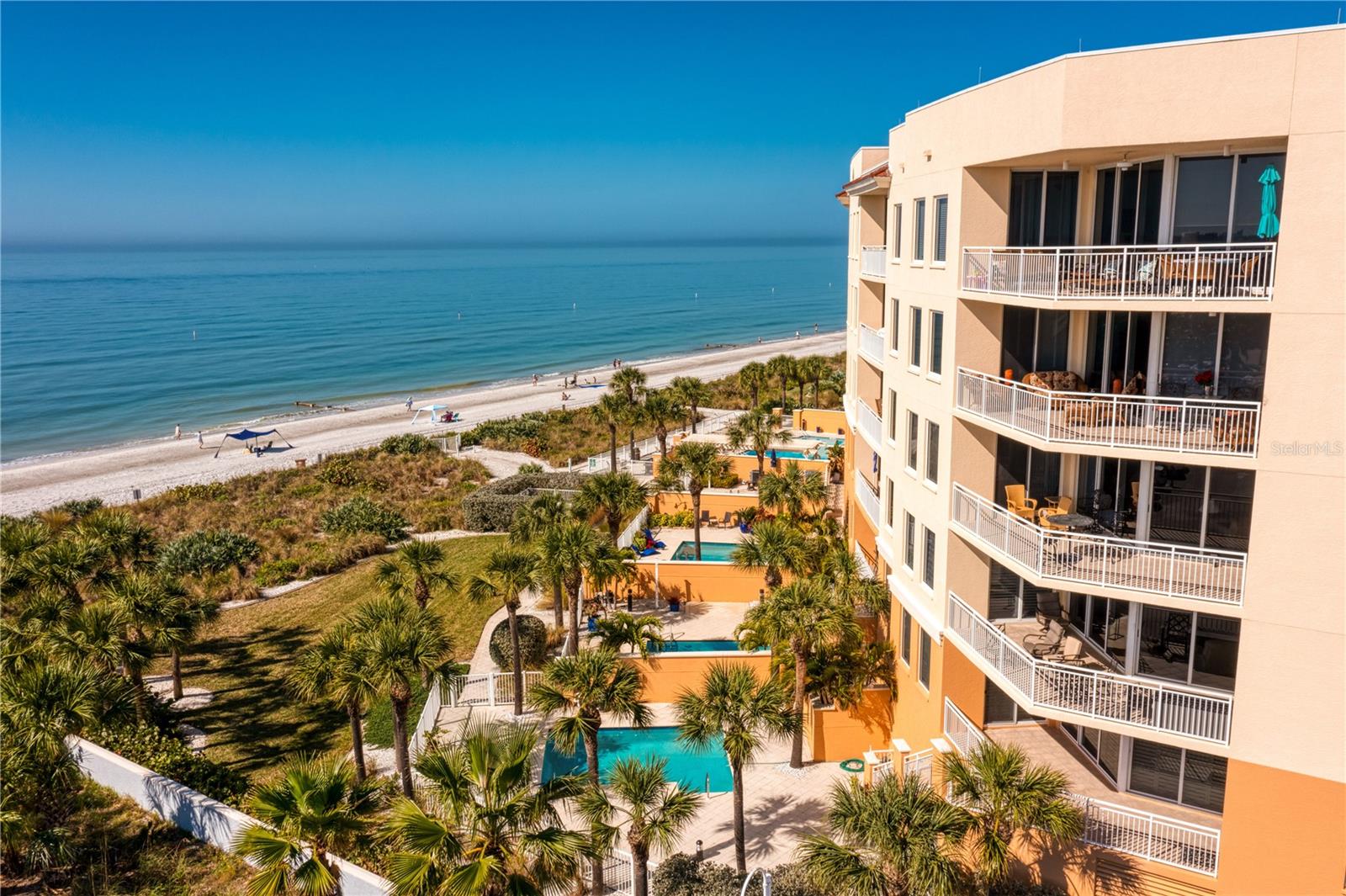 SERENO CONDO - Residential