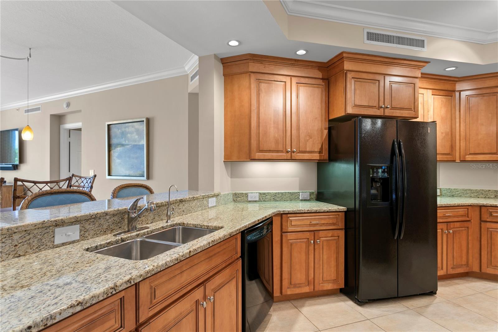 SERENO CONDO - Residential