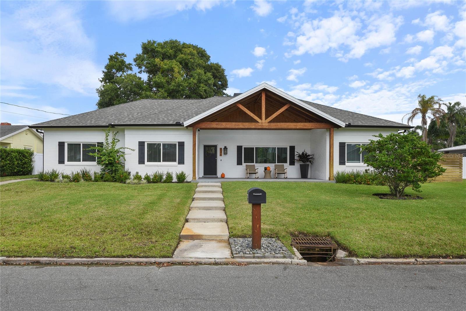 ACREAGE - Residential Lease