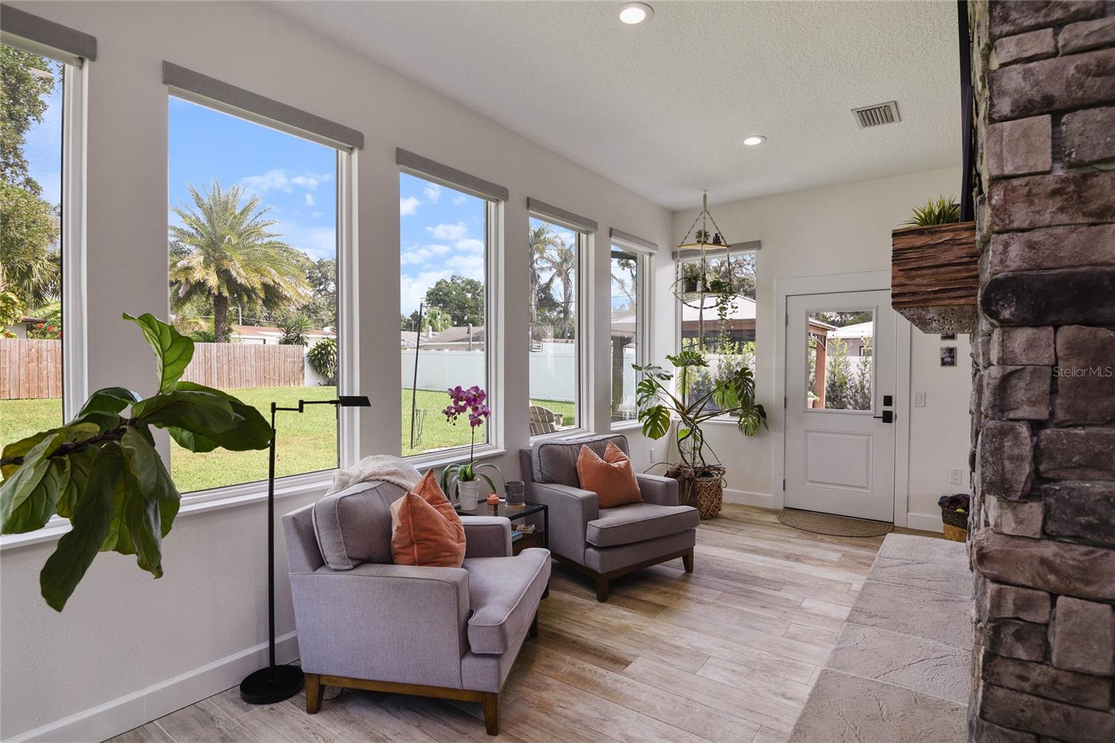 ACREAGE - Residential Lease