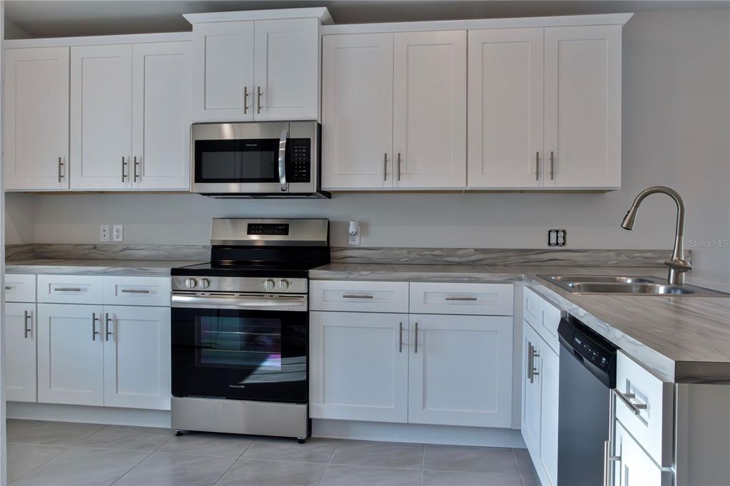 Photo of 1945 N Roberts Trail, Bell, FL 32619 (MLS # GC535038)