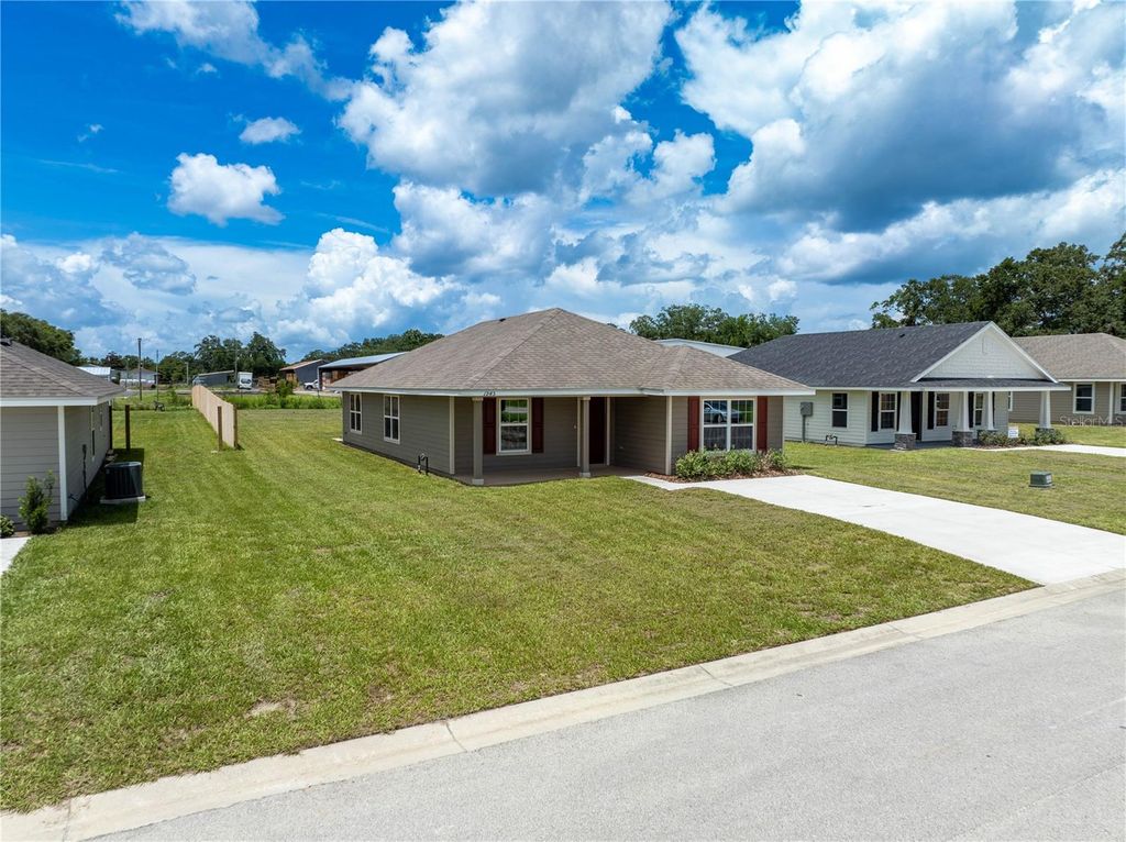 Photo of 1945 N Roberts Trail, Bell, FL 32619 (MLS # GC535038)