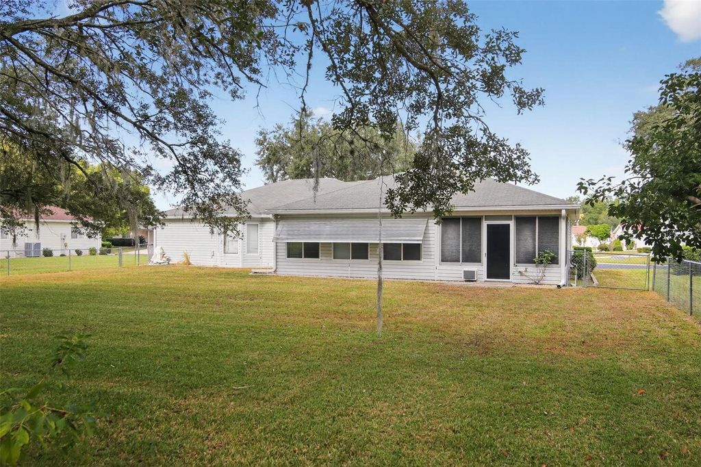 Photo of 13761 SW 115th Circle, Dunnellon, FL 34432 (MLS # O6359508)