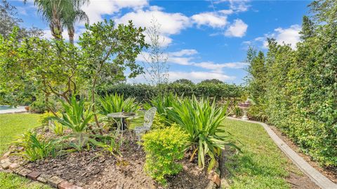 A home in LAKELAND