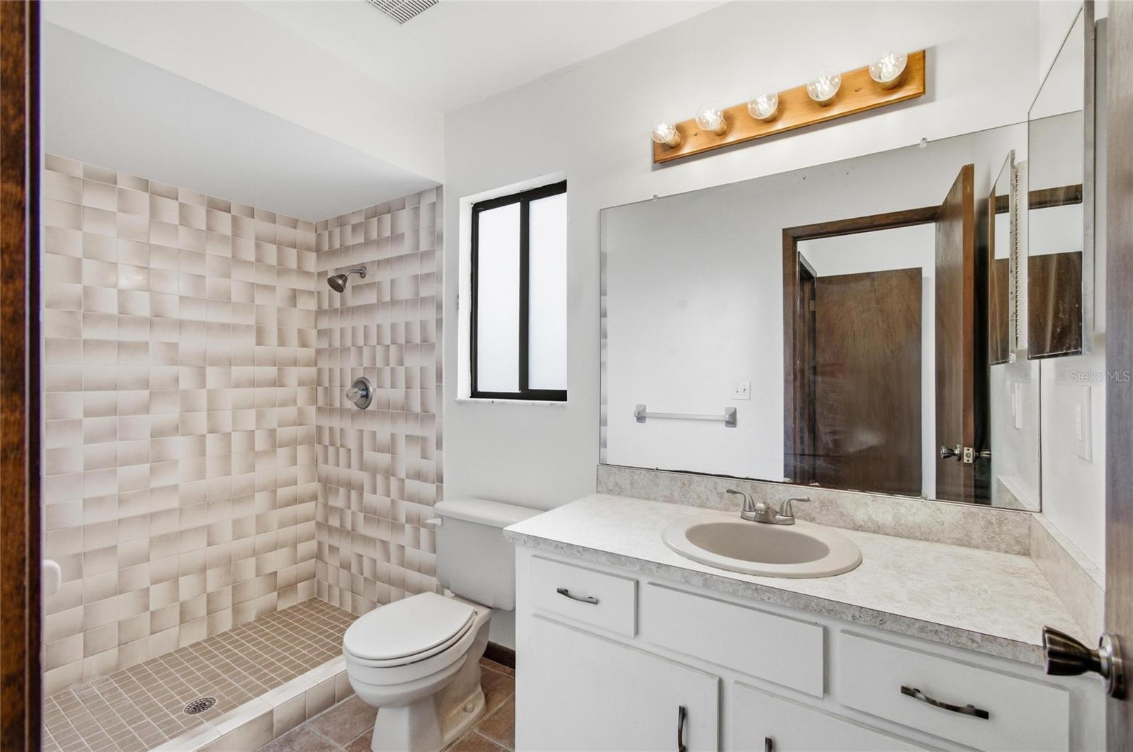 DEERWOOD REP BLK 20 PINE LAKES GOLF COURSE - Residential