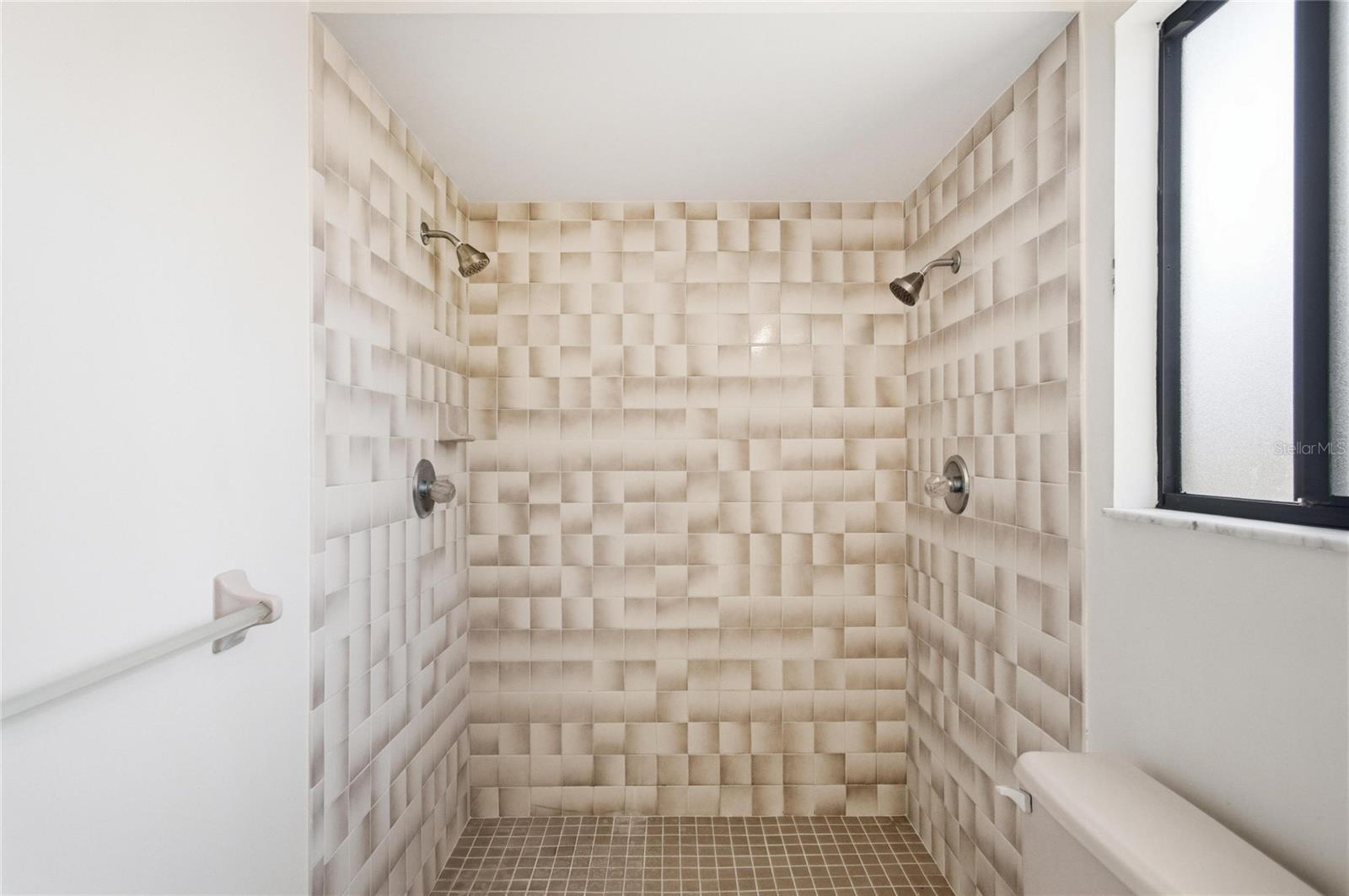 DEERWOOD REP BLK 20 PINE LAKES GOLF COURSE - Residential