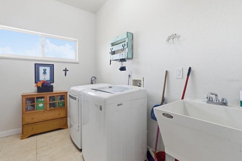 Tiny photo for 11748 NE Jacksonville Road, Anthony, FL 32617 (MLS # C7528298)