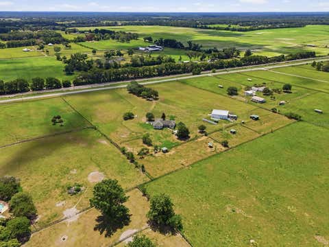 Tiny photo for 11748 NE Jacksonville Road, Anthony, FL 32617 (MLS # C7528298)