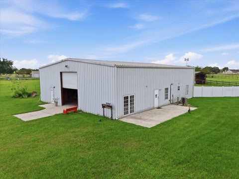 Tiny photo for 11748 NE Jacksonville Road, Anthony, FL 32617 (MLS # C7528298)