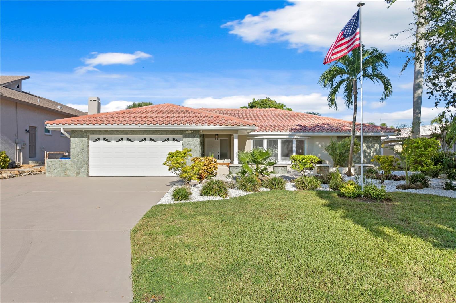 3111 E VINA DEL MAR BOULEVARD