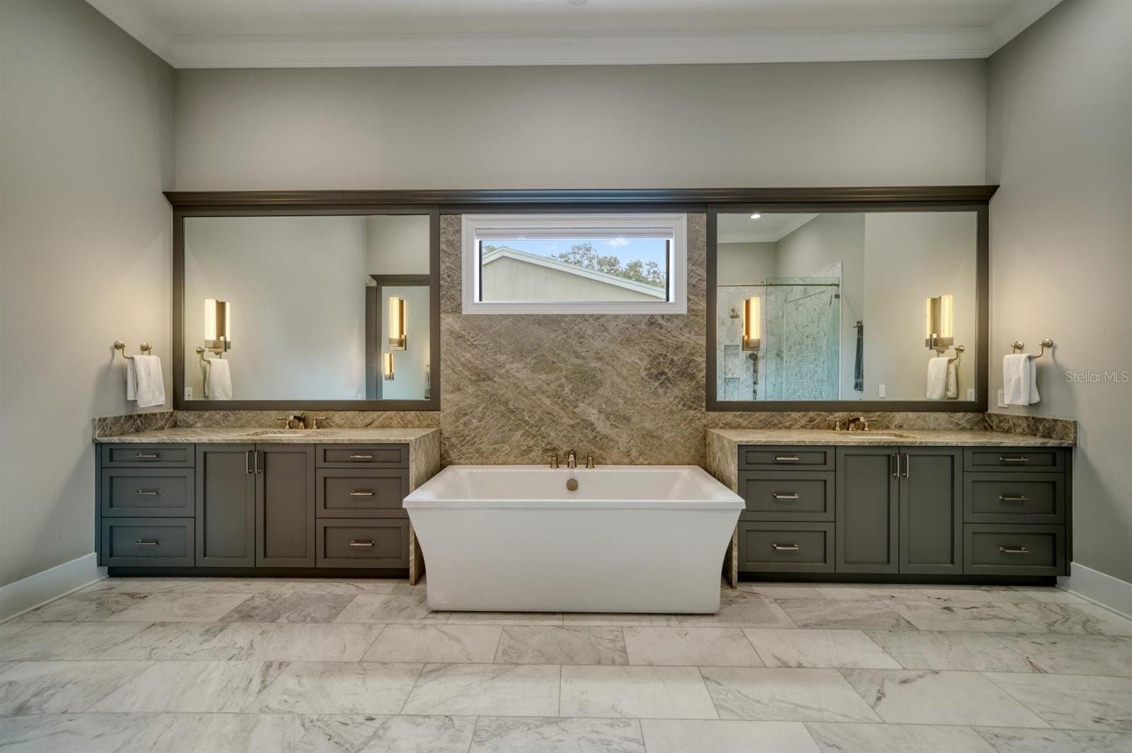 BELLEAIR ESTATES REV 3RD ADD - Residential