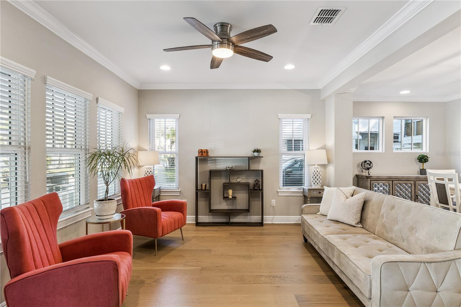 210 HIBISCUS COURT