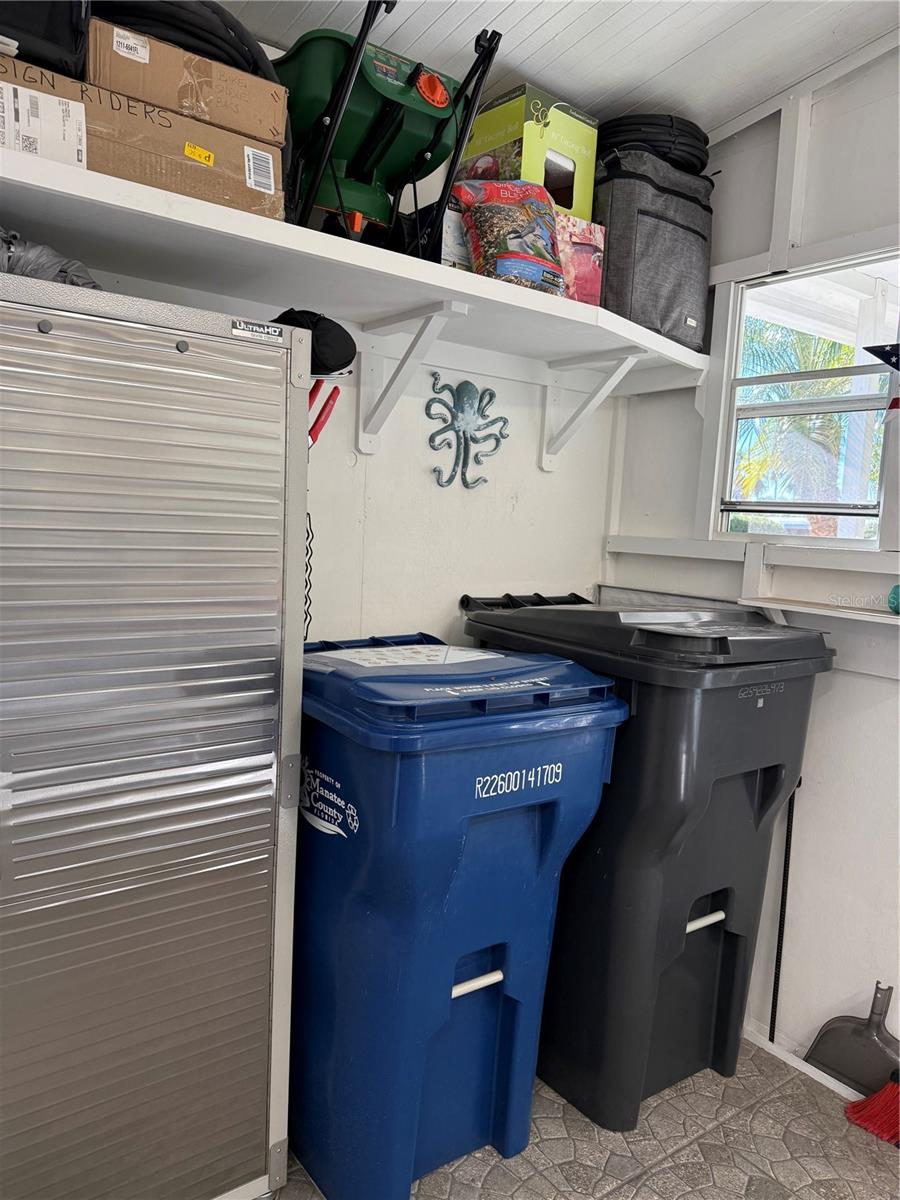 IMPERIAL LAKES ESTATES - Residential