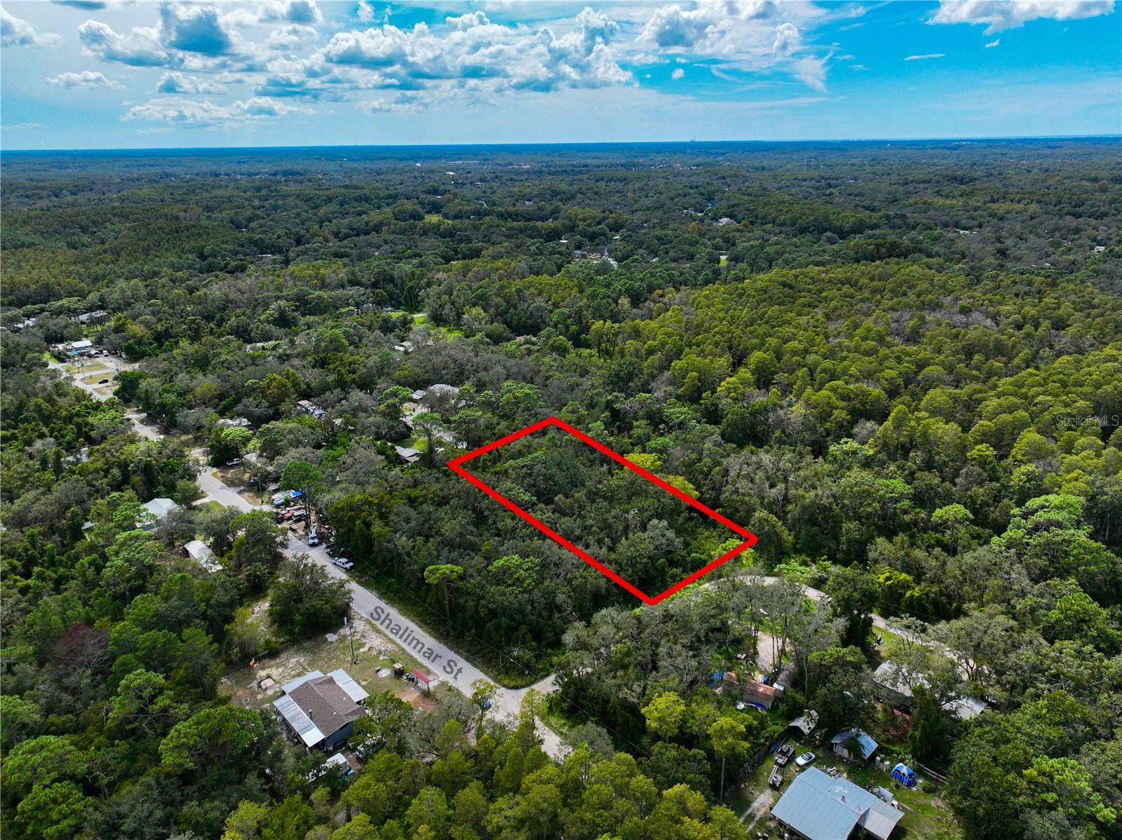 MOON LAKE ESTATES - Land