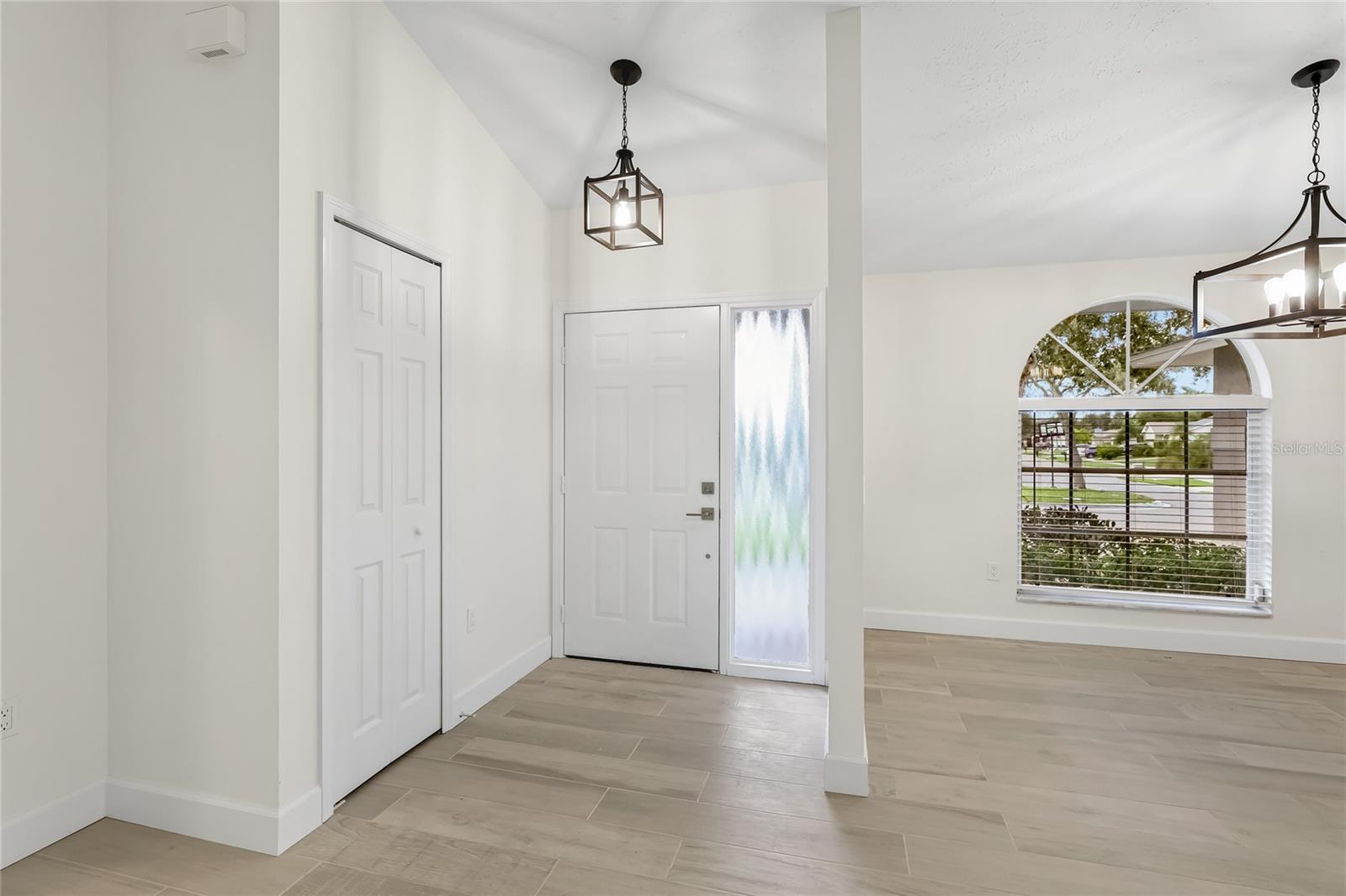 COLONIAL OAKS - Residential Lease