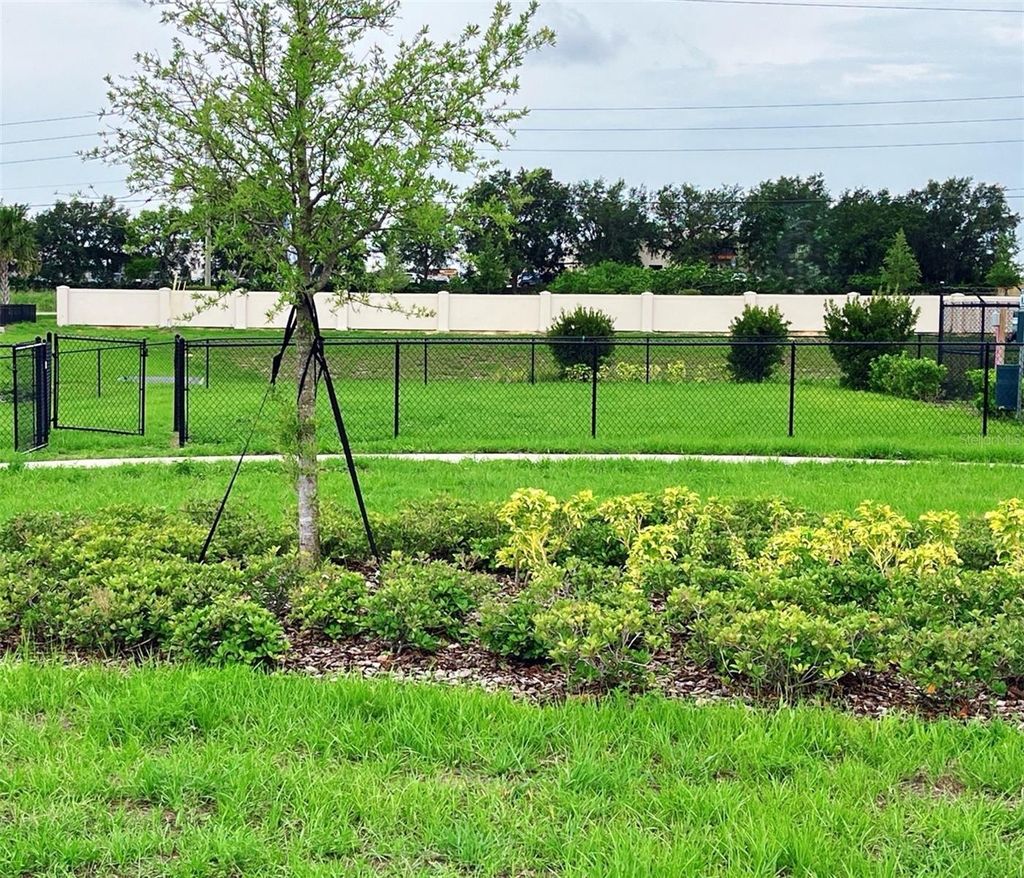 Photo of 437 Marion Loop, Haines City, FL 33844 (MLS # O6405200)