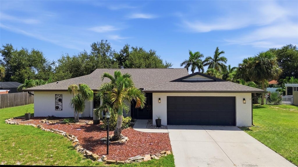 Photo of 432 S Shore Drive, Osprey, FL 34229 (MLS # A4703634)