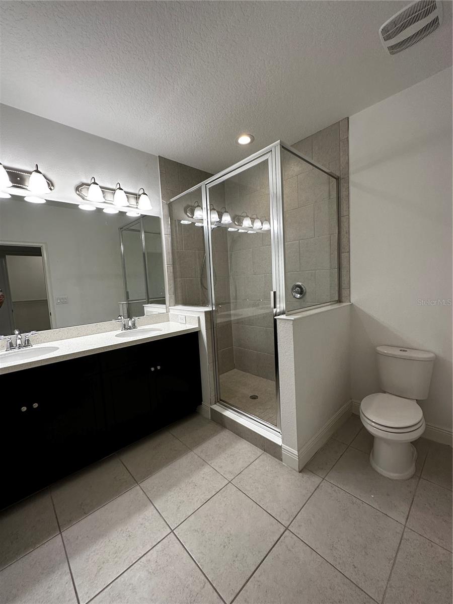 HAMLIN RESERVE - Residential Lease