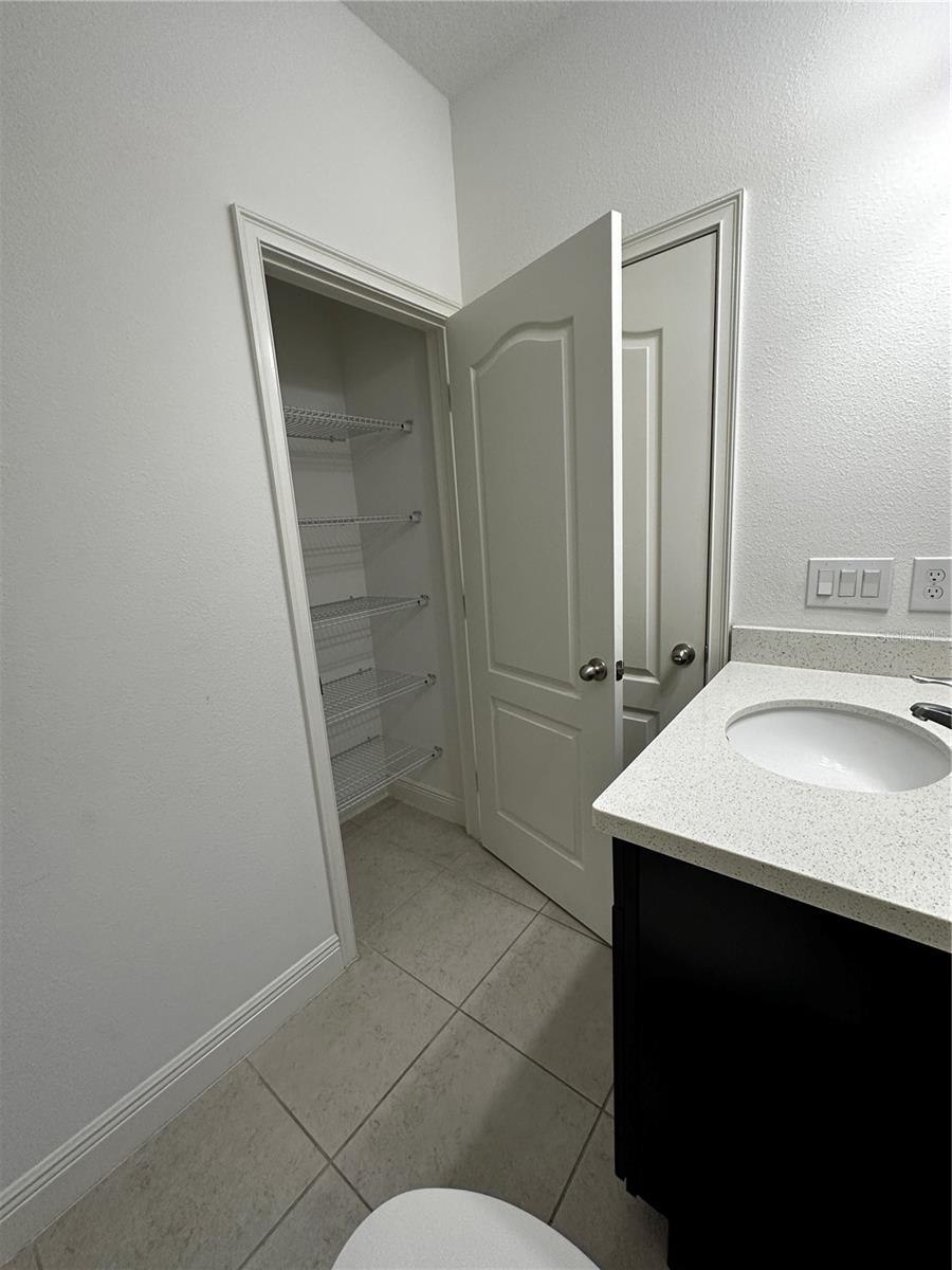 HAMLIN RESERVE - Residential Lease