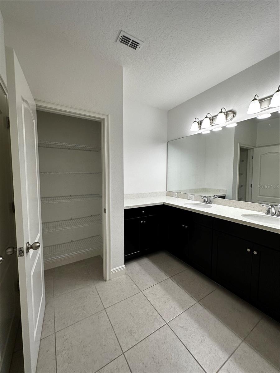 HAMLIN RESERVE - Residential Lease