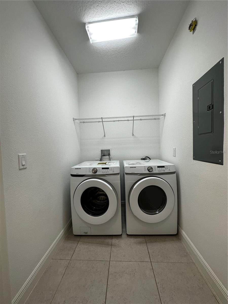 HAMLIN RESERVE - Residential Lease