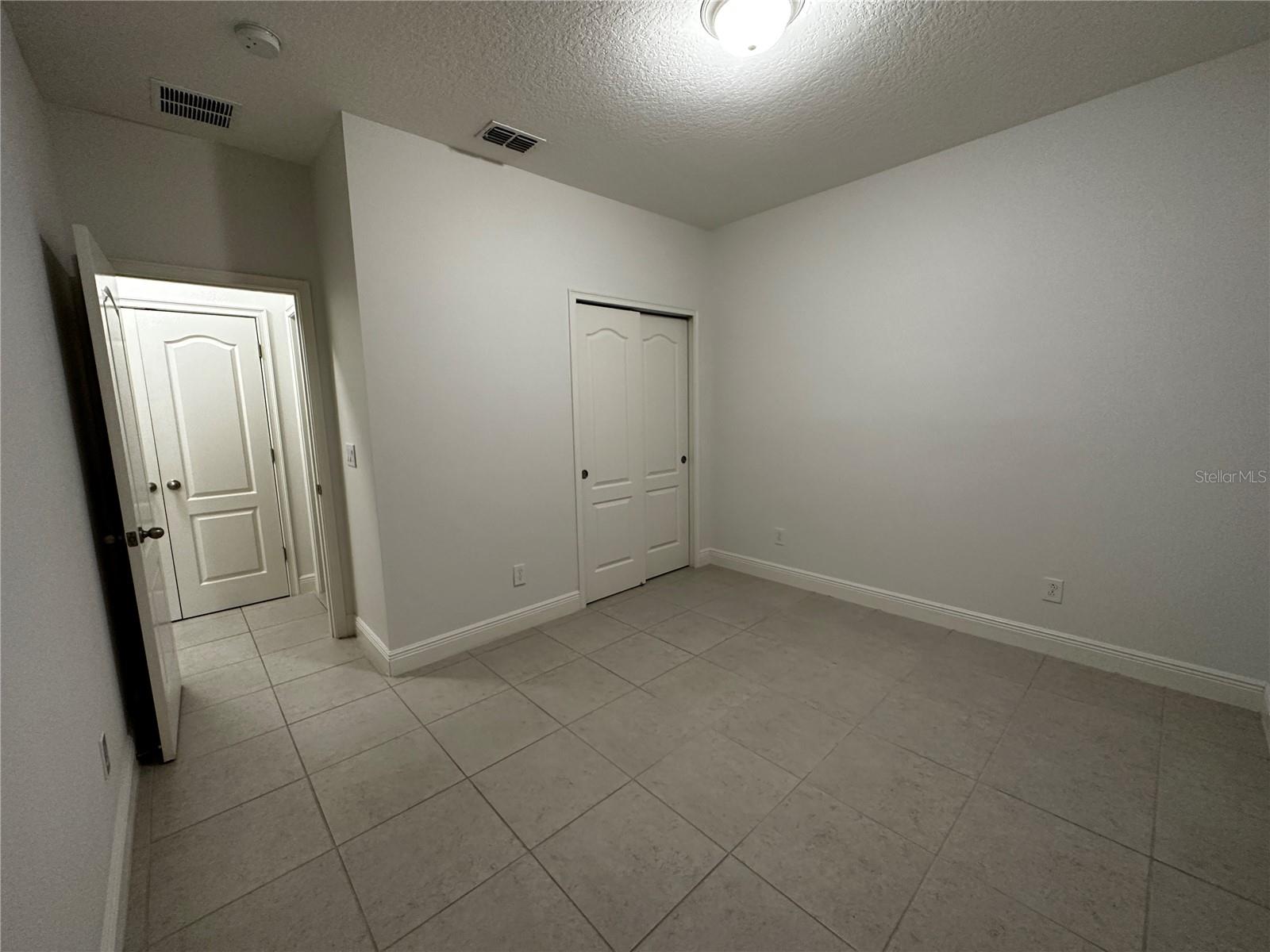 HAMLIN RESERVE - Residential Lease