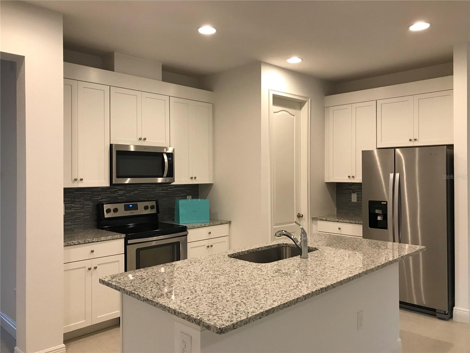 HAMLIN RESERVE - Residential Lease