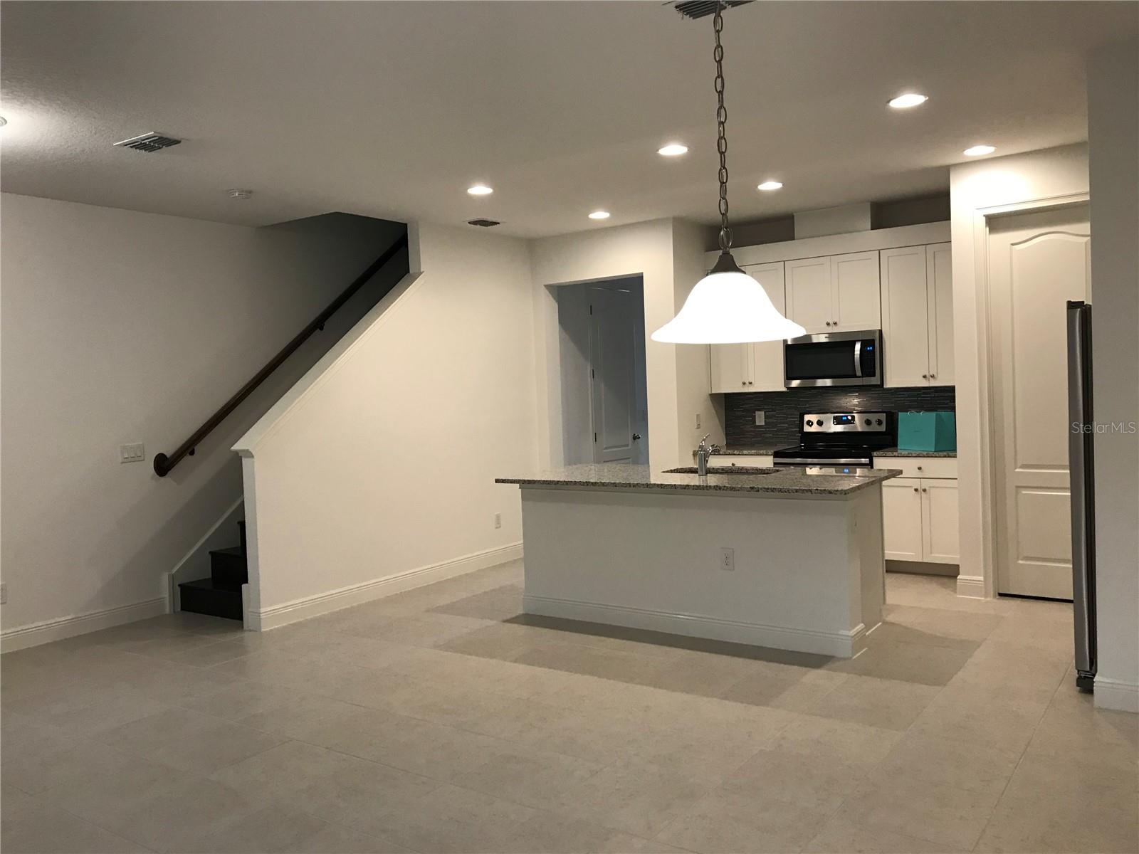 HAMLIN RESERVE - Residential Lease