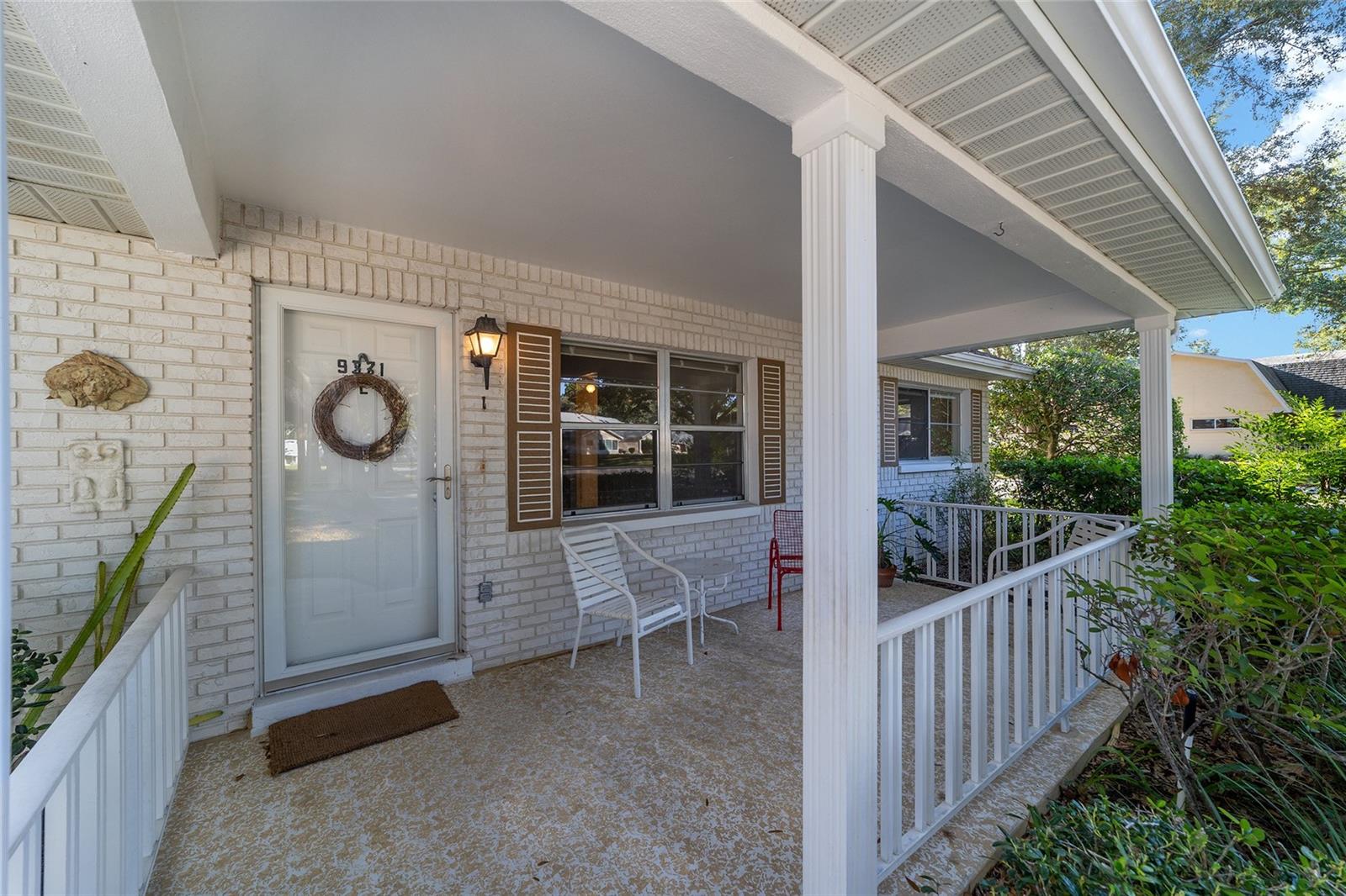 ON TOP OF THE WORLD - Residential